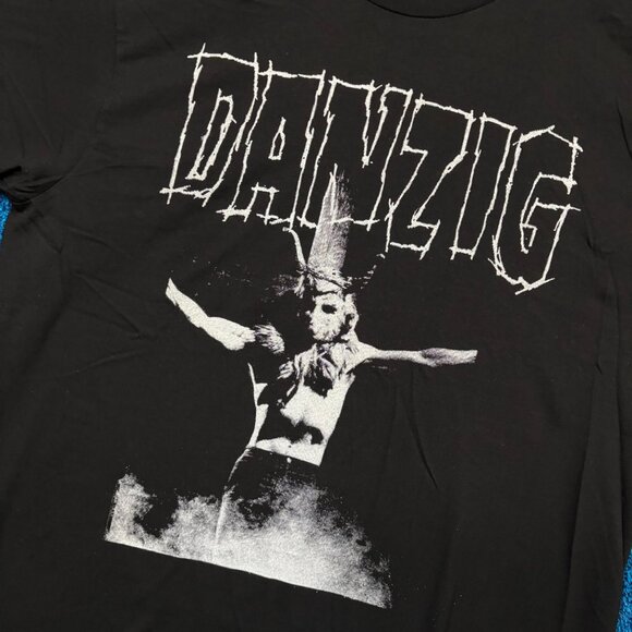 Danzig Video Concert VHS Cover Heavy Metal Band Graphic T-Shirt Size Large - Picture 4 of 4